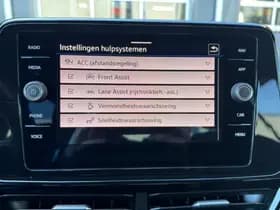 Volkswagen T-Roc thumbnail 26