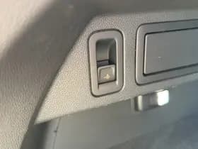 Volkswagen Tiguan thumbnail 11