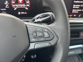 Volkswagen T-Roc thumbnail 19