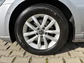 Volkswagen Passat thumbnail 9