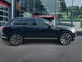 Volkswagen Touareg thumbnail 4