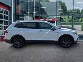 Volkswagen Tiguan thumbnail 4