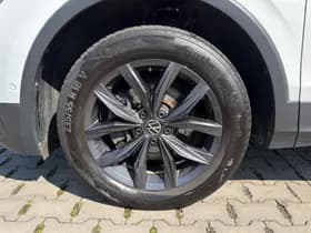 Volkswagen Tiguan thumbnail 9