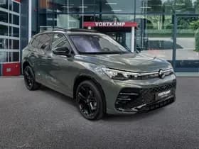 Volkswagen Tiguan thumbnail 3