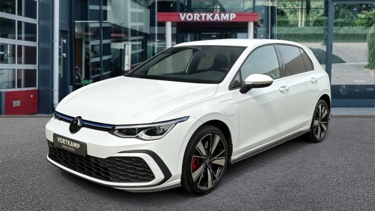 Volkswagen Golf — foto 1