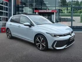 Volkswagen Golf thumbnail 3