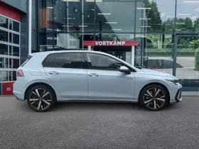 Volkswagen Golf thumbnail 4