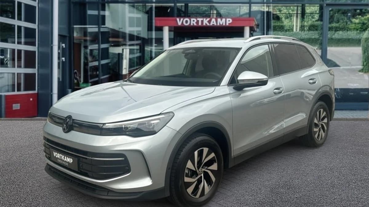 Volkswagen Tiguan — foto 1