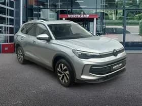 Volkswagen Tiguan thumbnail 3