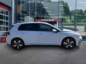 Volkswagen Golf thumbnail 4