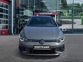 Volkswagen Golf thumbnail 2