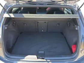 Volkswagen Golf thumbnail 10