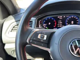 Volkswagen T-Roc thumbnail 15