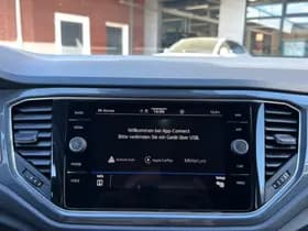 Volkswagen T-Roc thumbnail 19