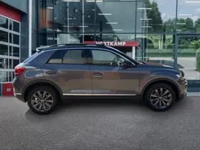 Volkswagen T-Roc thumbnail 4