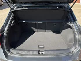 Volkswagen T-Roc thumbnail 10