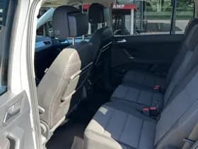Volkswagen Touran thumbnail 12