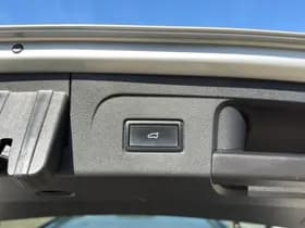 Volkswagen Touran thumbnail 16