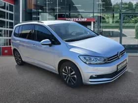 Volkswagen Touran thumbnail 3
