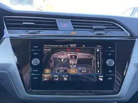 Volkswagen Touran thumbnail 24