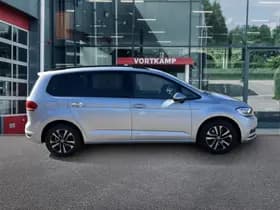 Volkswagen Touran thumbnail 4