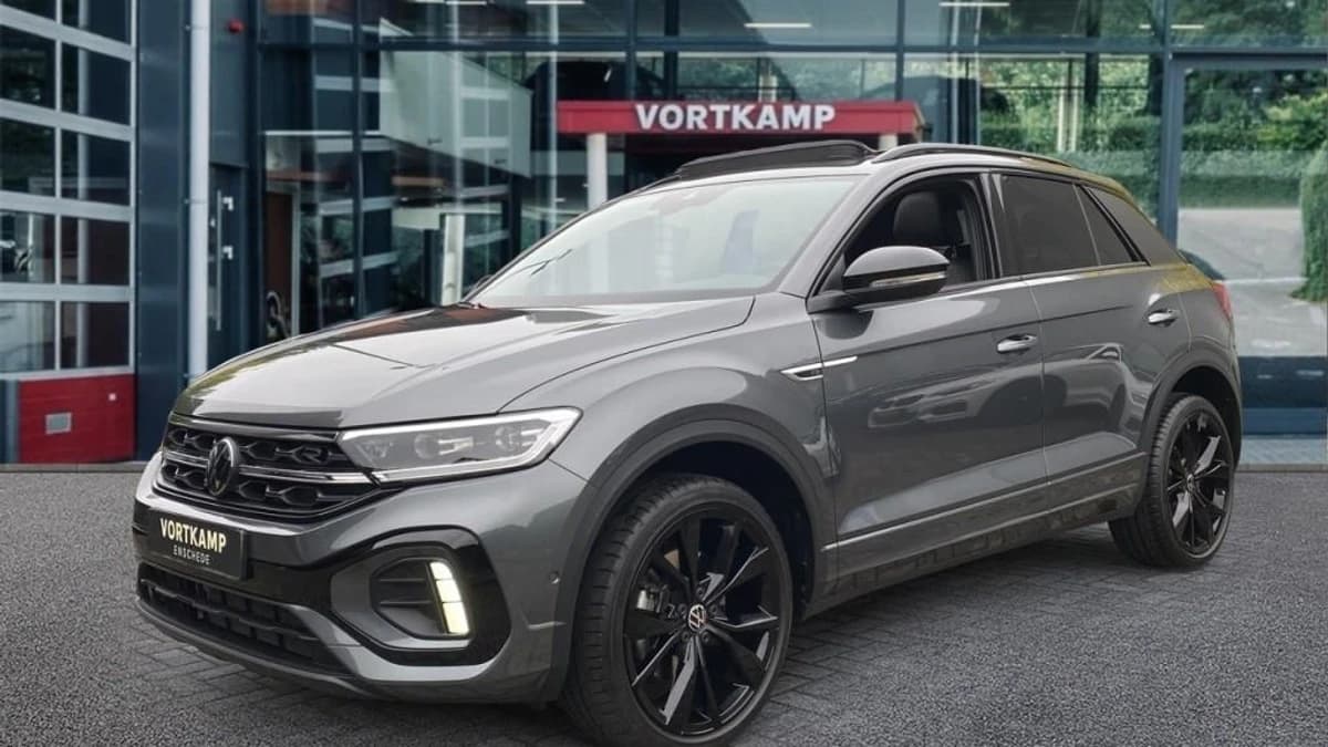 Volkswagen T-Roc — foto 1