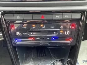Volkswagen T-Roc thumbnail 19