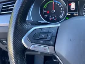 Volkswagen Passat thumbnail 19