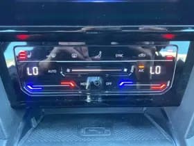 Volkswagen Passat thumbnail 21