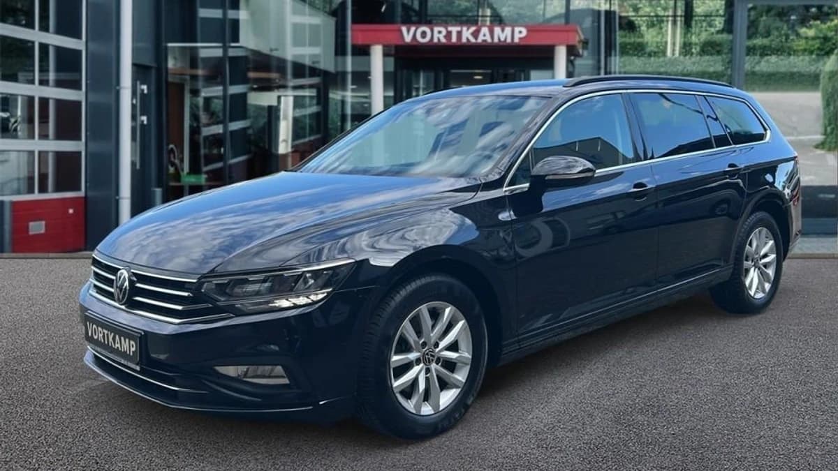 Volkswagen Passat — foto 1