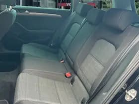Volkswagen Passat thumbnail 12