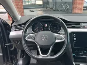 Volkswagen Passat thumbnail 13