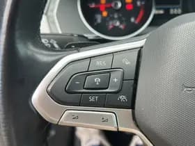 Volkswagen Passat thumbnail 16