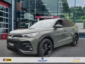 Volkswagen Tiguan thumbnail 1