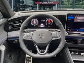 Volkswagen Tiguan thumbnail 16