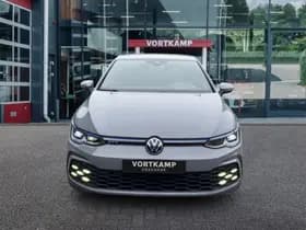 Volkswagen Golf thumbnail 2