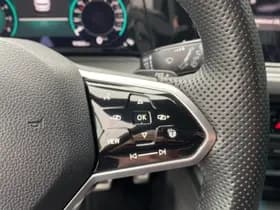Volkswagen Golf thumbnail 17
