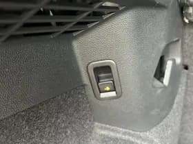 Volkswagen Golf thumbnail 11