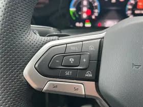 Volkswagen Golf thumbnail 18