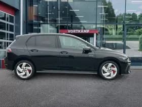 Volkswagen Golf thumbnail 4