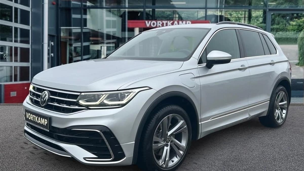 Volkswagen Tiguan — foto 1
