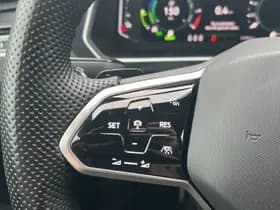 Volkswagen Tiguan thumbnail 17