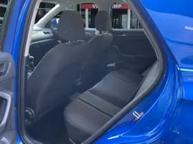 Volkswagen T-Roc thumbnail 12