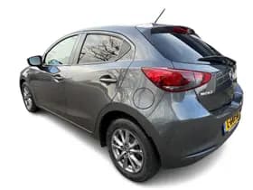 Mazda 2 thumbnail 4