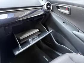 Mazda 2 thumbnail 36
