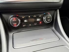 Mercedes-Benz GLA-Klasse thumbnail 37