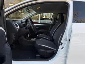 Toyota Aygo thumbnail 16