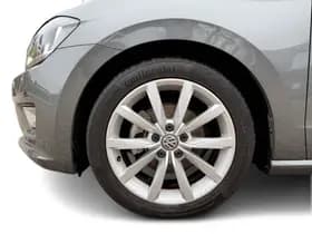 Volkswagen Golf thumbnail 15