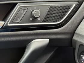 Volkswagen Golf thumbnail 23