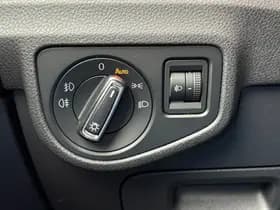 Volkswagen Golf thumbnail 24